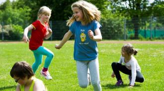 Kids in Bewegung. Auch 2020 gibt es ein großes Bewegungs-Angebot.